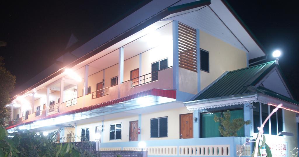 Sangaroon Hotel Pua Exterior photo